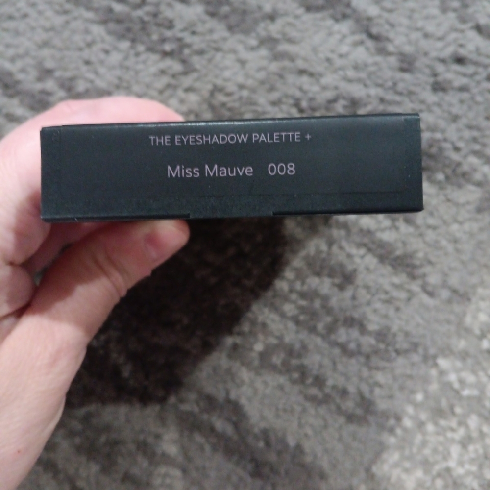 Addiction Tokyo Pink Neutral Eyeshadow Quad - Soft Rose & Champagne - Picture 3 of 3